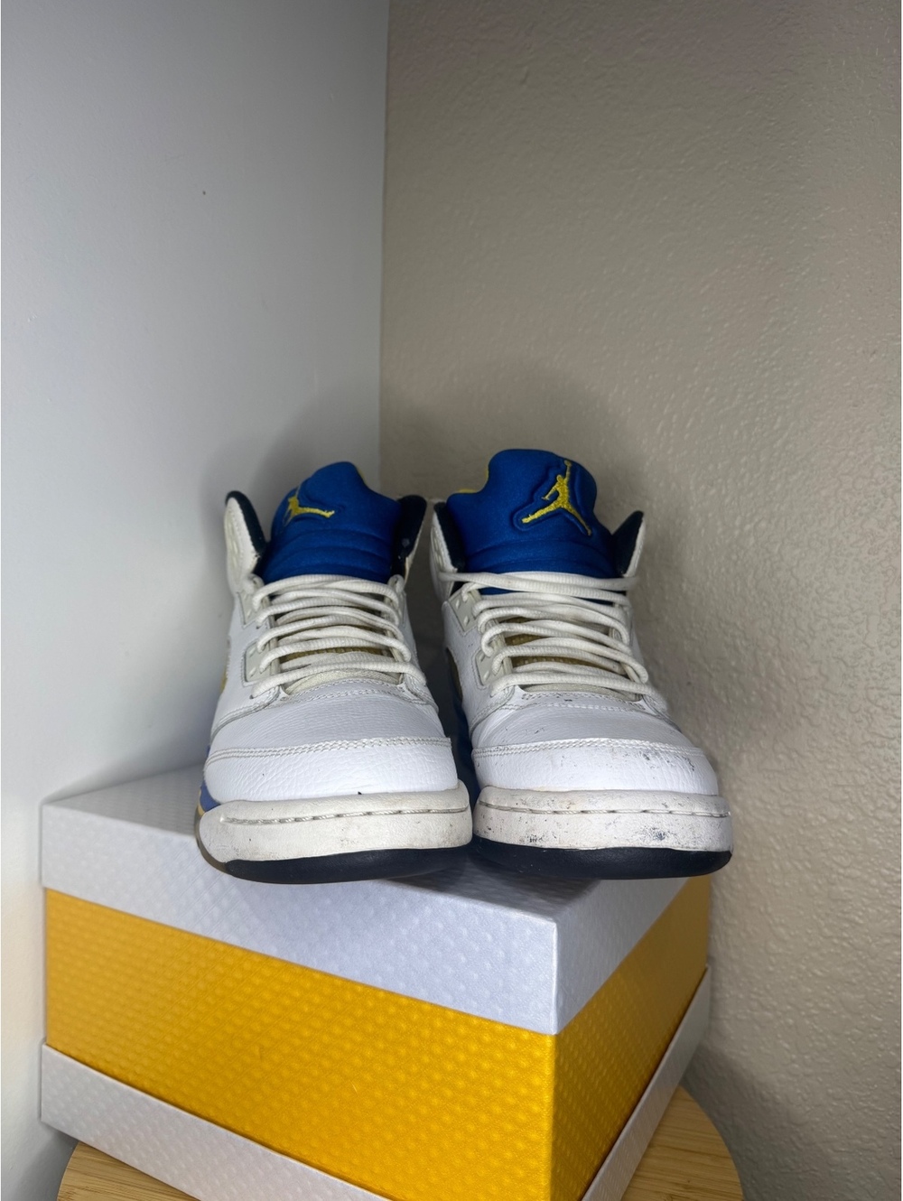Nike Air Jordan 5 Retro Laney White Blue Yellow GS 7Y Youth Sneakers Used - Picture 3 of 6